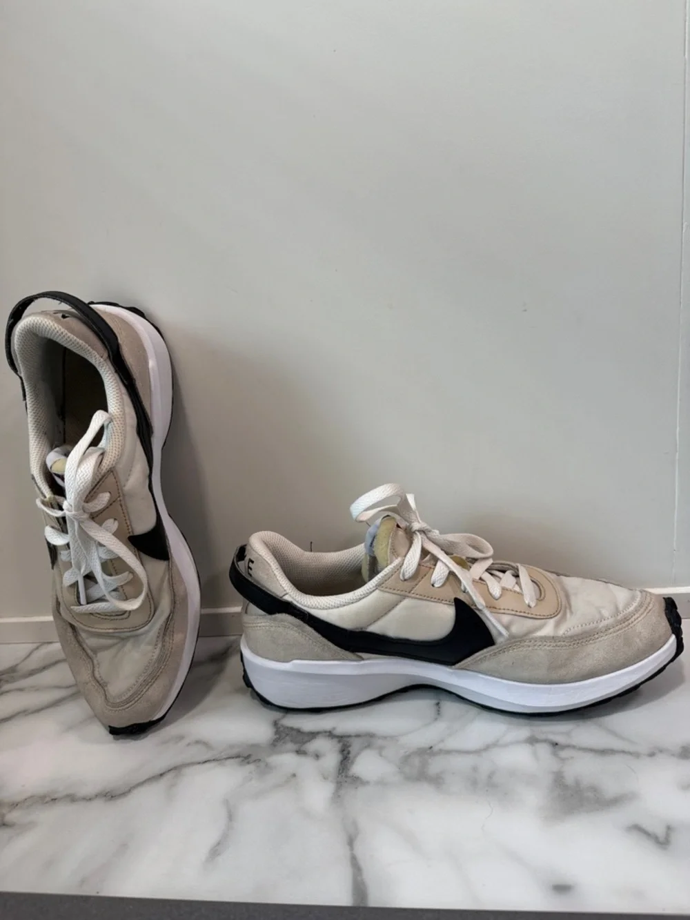 Nike Women's Waffle Debut Retro 'Sanddrift Black' Size 9 sneaker